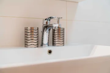 Zagreb Apartment with 2 Bedrooms and Parking