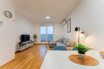 Zagreb Apartment with Private Balcony for 3 Guests