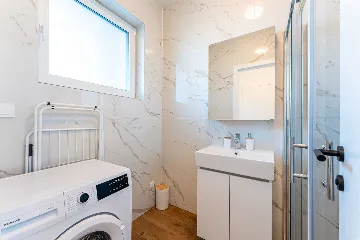 4-Bedroom House in Novaki for up to 8 Guests