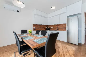 4-Bedroom House in Novaki for up to 8 Guests