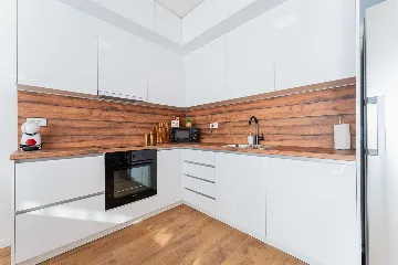 4-Bedroom House in Novaki for up to 8 Guests