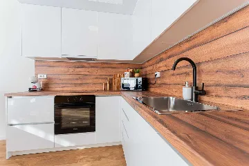 4-Bedroom House in Novaki for up to 8 Guests