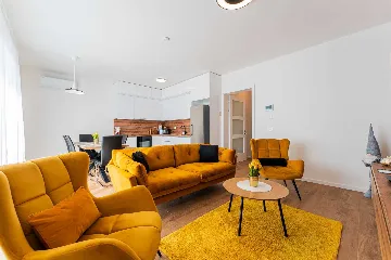 4-Bedroom House in Novaki for up to 8 Guests