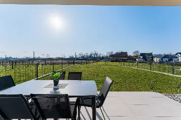 4-Bedroom House in Novaki for up to 8 Guests