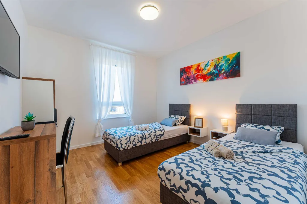 4-Bedroom House in Novaki for up to 8 Guests