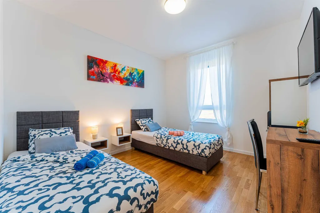 4-Bedroom House in Novaki for up to 8 Guests