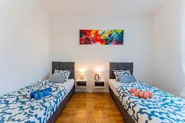 4-Bedroom House in Novaki for up to 8 Guests