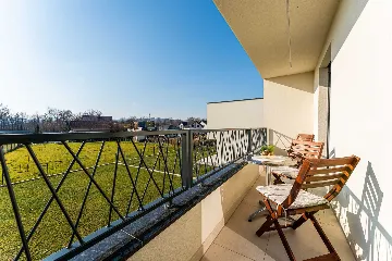 4-Bedroom House in Novaki for up to 8 Guests