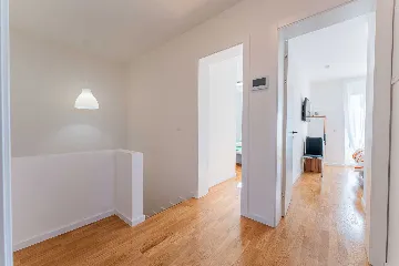 4-Bedroom House in Novaki for up to 8 Guests