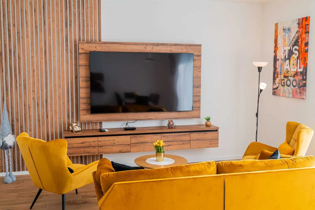 4-Bedroom House in Novaki for up to 8 Guests