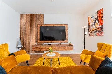 4-Bedroom House in Novaki for up to 8 Guests