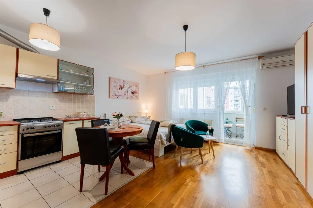 Studio Apartment in Zagreb for 2 Guests