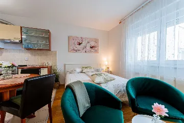 Studio Apartment in Zagreb for 2 Guests