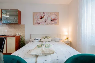 Studio Apartment in Zagreb for 2 Guests