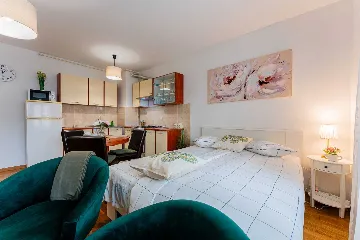 Studio Apartment in Zagreb for 2 Guests