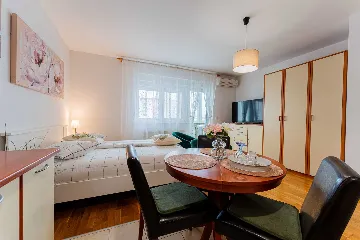 Studio Apartment in Zagreb for 2 Guests