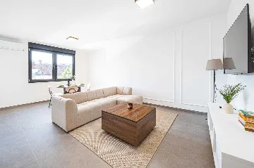 2-Bedroom Apartment in Zagreb for Up to 5