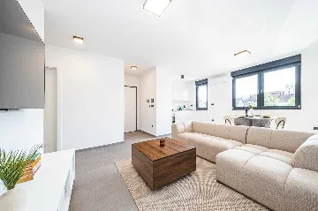 2-Bedroom Apartment in Zagreb for Up to 5