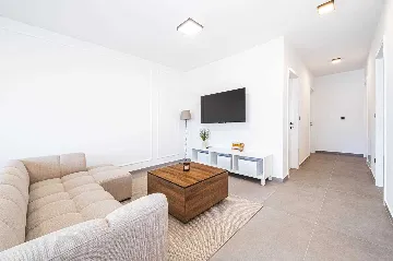 2-Bedroom Apartment in Zagreb for Up to 5