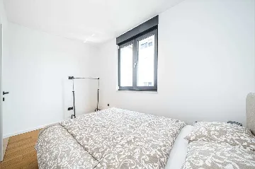 Zagreb 3-Bedroom Apartment for 6 with Balcony