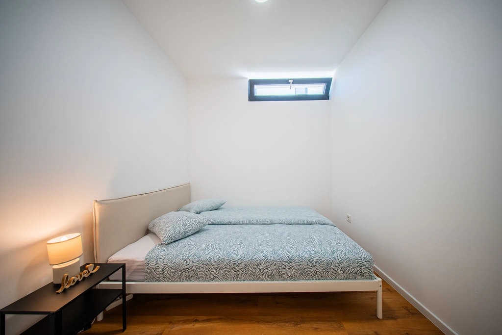 Zagreb 2-Bedroom Apartment for 4 Guests