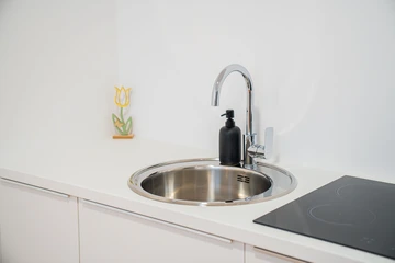 Zagreb 2-Bedroom Apartment for 4 Guests