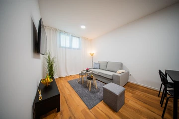 2-Bedroom Apartment in Zagreb for Up to 4
