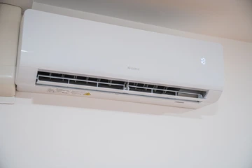 2-Bedroom Apartment in Zagreb for Up to 4