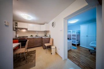 Spacious Zagreb 2-Bedroom Apartment for 5