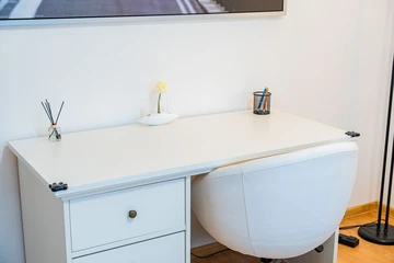 Spacious Zagreb 2-Bedroom Apartment for 5