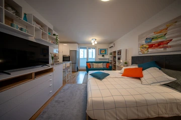 Zagreb City Apartment for 2 Guests