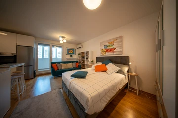 Zagreb City Apartment for 2 Guests