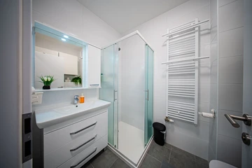 Zagreb City Apartment for 2 Guests