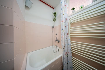 Compact 2-Person Apartment in Zagreb