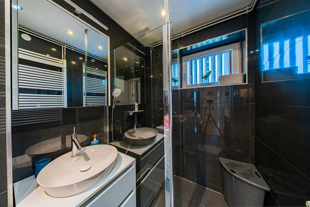 2-Bedroom Apartment in Zagreb for Up to 5