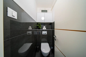 2-Bedroom Apartment in Zagreb for Up to 5