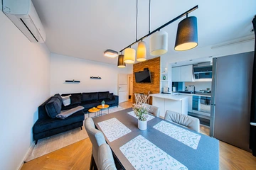 2-Bedroom Apartment in Zagreb for Up to 5
