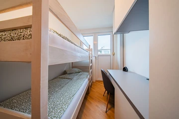 2-Bedroom Apartment in Zagreb for Up to 5