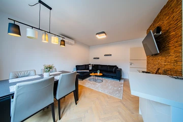 2-Bedroom Apartment in Zagreb for Up to 5