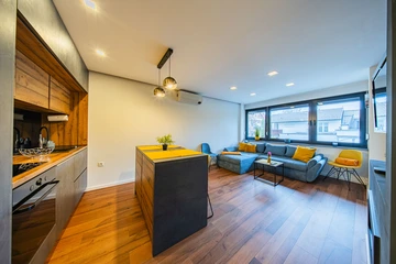 Two-Bedroom Apartment in Zagreb for Up to 6