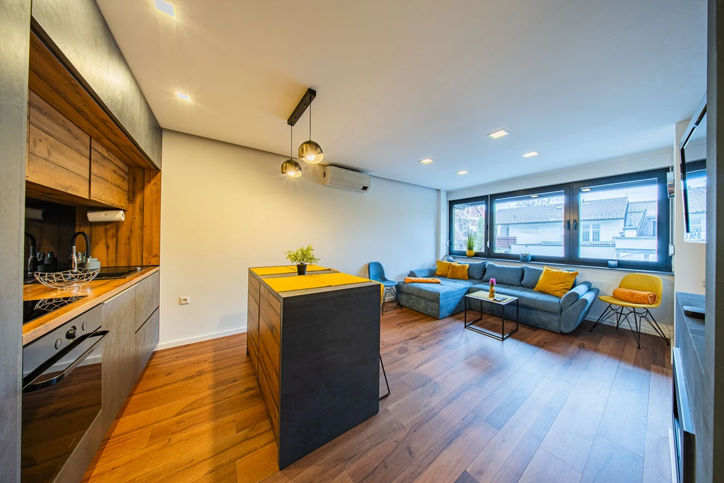 Two-Bedroom Apartment in Zagreb for Up to 6