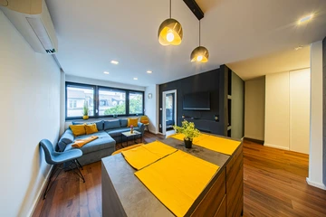 Two-Bedroom Apartment in Zagreb for Up to 6