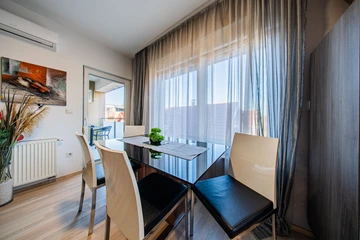 Zagreb 1-Bedroom Apartment with Quiet Loggia