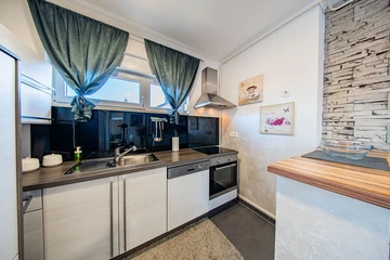 Zagreb 1-Bedroom Apartment with Quiet Loggia