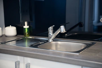 Zagreb 1-Bedroom Apartment with Quiet Loggia