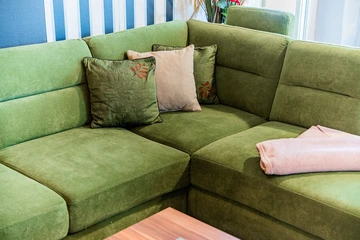 Zagreb 1-Bedroom Apartment with Quiet Loggia