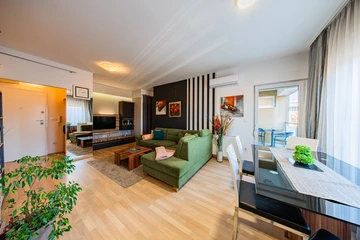 Zagreb 1-Bedroom Apartment with Quiet Loggia