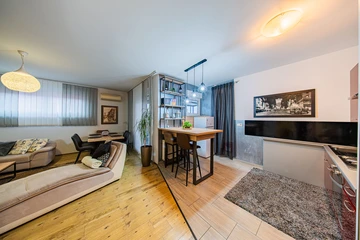 Zagreb 2-Bedroom Apartment for Up to 6 Guests