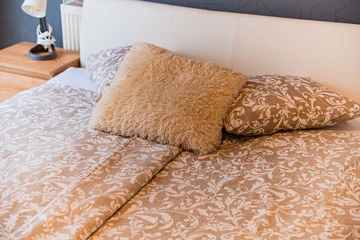 Zagreb 2-Bedroom Apartment for Up to 6 Guests