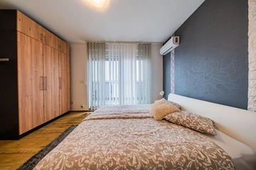 Zagreb 2-Bedroom Apartment for Up to 6 Guests